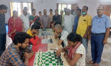 शतरंज के खेल में निपुण लोग जिंदगी के खेल में भी बाजीगर होते हैं:- प्रधानाचार्य, प्रो० परवेज अख्तर