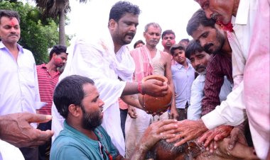 दरभंगा:- बेलादुल्ला निवासी समाजसेवी प्रेम चन्द्र उर्फ भोलू यादव को हुआ पितृशोक, निधन पर भोलू यादव के घर सांत्वना एवं श्रद्धांजलि देने वालों का लगा ताता