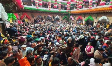 Vrindavan Banke Bihari Temple : बांके बिहारी मंदिर में बड़ा हादसा, मंगला आरती के दौरान दम घुटने से 2 की मौत; 6 घायल