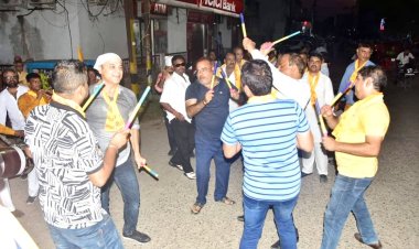 दरभंगा:- सिंधी समाज ने सादगी से मनाया  झूलेलाल वार्षिकोत्सव, निकाली शोभायात्रा
