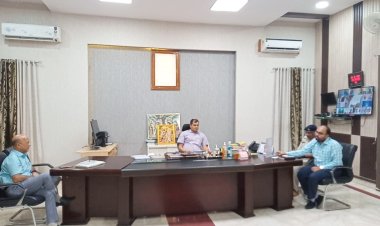 दरभंगा:- भूमि-विवाद को लेकर DM ने की बैठक। मद्य-निषेध अभियान में तेजी लाने का दिया गया निर्देश ।