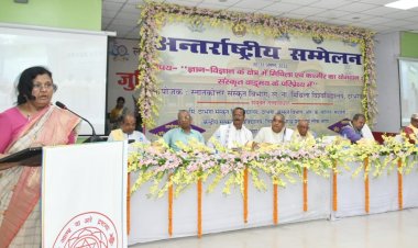 संस्कृत सिर्फ भाषा नहीं… संस्कृति, विज्ञान, तार्किक क्षमता और अन्य भाषाओं की प्राण भी है: प्रतिकुलपति