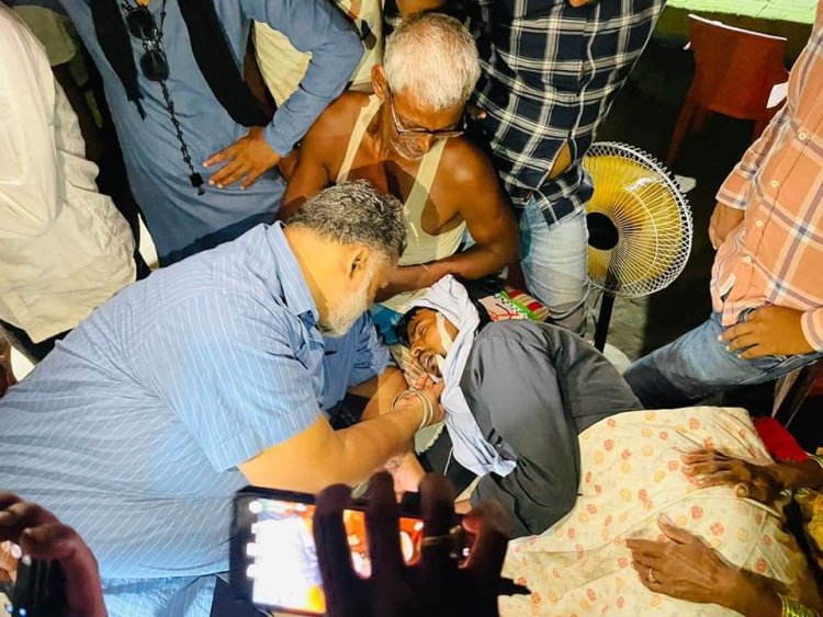 दरभंगा:-:पटना में नियोजित शिक्षकों पर लाठीचार्ज में घायल अनिसुर से मिलने पहुंचे जाप सुप्रीमो पप्पू यादव