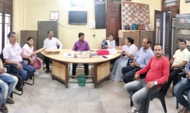 संस्कृत विभागाध्यक्ष डा घनश्याम महतो की अध्यक्षता में हुई महत्वपूर्ण बैठक में शिविर के संबंध में लिए गए महत्वपूर्ण निर्णय