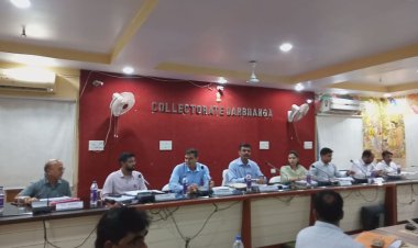 दरभंगा:- प्रभारी सचिव ने किया जिले में संचालित योजनाओं एवं विकास कार्यो की प्रगति की समीक्षा