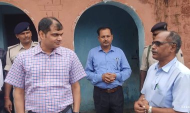 बहेड़ी प्रखण्ड के समधपुरा पंचायत का डीएम ने किया निरीक्षण
