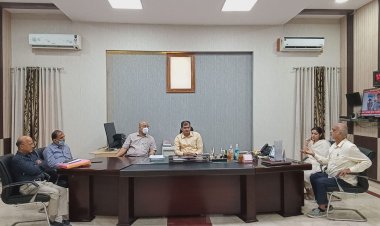 दरभंगा:- डीएम व कार्यपालक निदेशक एम्स की संयुक्त अध्यक्षता में एम्स को लेकर हुई बैठक