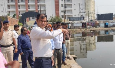 दरभंगा:- आस्था का महापर्व छठ को लेकर दरभंगा डीएम राजीव रोशन ने घाटों का लिया जायजा, अधिकारियों को दिए कई निर्देश