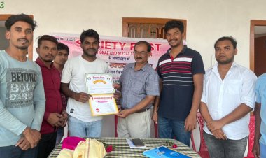 सोसाइटी फस्ट एजुकेशन एंड सोशल फाउंडेशन व लेट्स इंस्पायर बिहार द्वारा स्वैच्छिक रक्तदान शिविर आयोजित