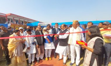 दरभंगा में नेहरू स्टेडियम में लगा कृषि यांत्रिकरण मेला