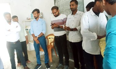 युवाओं ने सरकारी शिक्षकों को किया सम्मानित, कहा- टीचर केवल सरकारी कर्मचारी नहीं बल्कि राष्ट्र के निर्मता