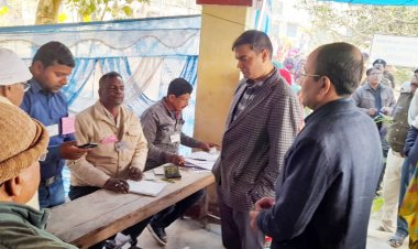नगर परिषद बेनीपुर, नगर पंचायत बहेड़ी, हायाघाट एवं कुशेश्वरस्थान में शांतिपूर्ण संपन्न हुआ मतदान