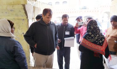 नगर निगम दरभंगा तथा नगर पंचायत भरवाड़ा एवं नगर पंचायत, सिंहवाड़ा में शांतिपूर्ण संपन्न हुआ मतदान
