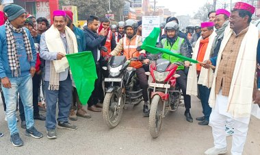 दरभंगा में सड़क सुरक्षा सप्ताह (11 से 17 जनवरी) के शुभारंभ के अवसर पर आयोजित रैली को डा रामचन्द्र व डा चौरसिया ने हरी झंडी दिखाकर किया विदा