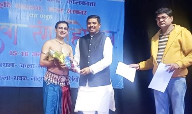 दरभंगा: युवा रंग महोत्सव में सम्मानित किए गए जयप्रकाश पाठक