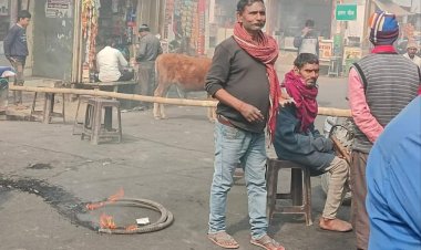 दरभंगा में स्कूल की गेट से दबकर बच्ची की मौत:आक्रोशित लोगों ने 4 घंटे तक किया रोड जाम, जमकर की नारेबाजी