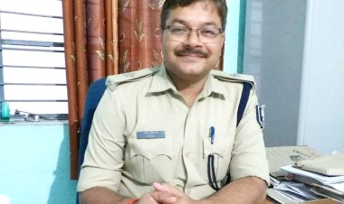 दरभंगा में आपसी विवाद में चाकूबाजी करने वाला संजीव पासवान चढ़ा पुलिस के हत्थे, विश्वविद्यालय थानाध्यक्ष सत्य प्रकाश झा कर रहे है अदावत के करणों की जांच