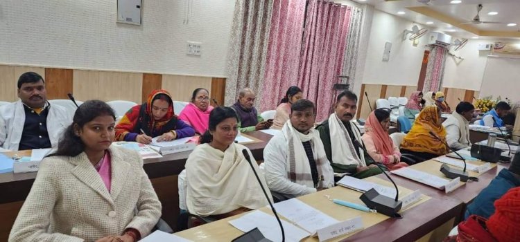 Bihar Municipal Election: दरभंगा में नवनिर्वाचित प्रत्याशियों ने ली शपथ, सभी ने क्षेत्र में विकास करने की कही बात