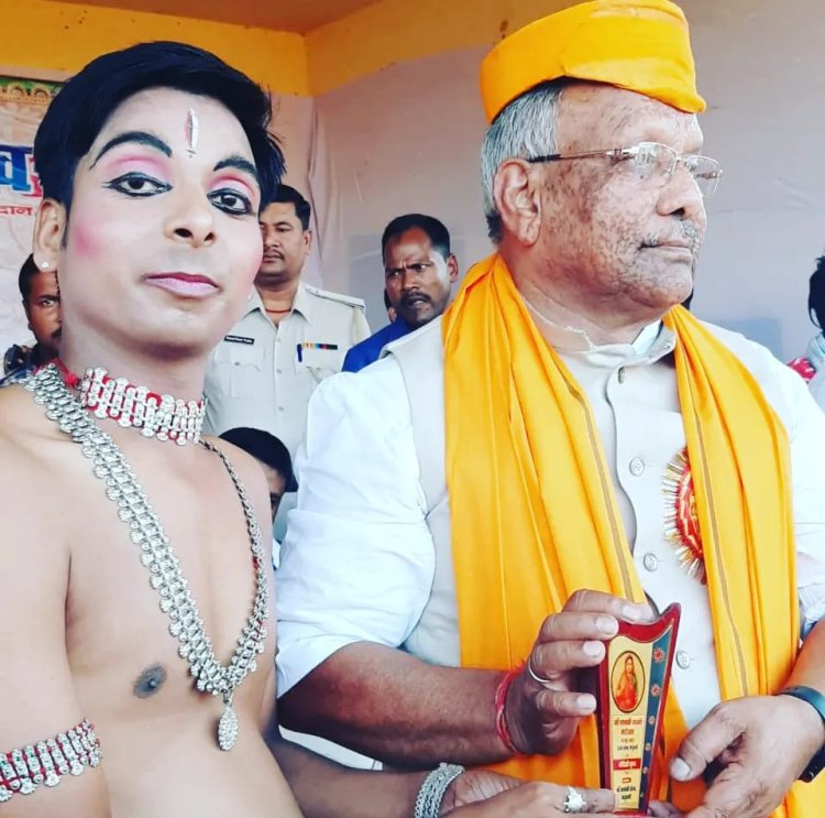 ओडिसी नृत्य से राज किला स्थित  'सृष्टि- फाउंडेशन' के सोना धारी सिंह को रेलवे में मिली नौकरी