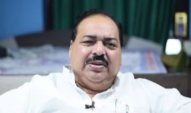 दरभंगा जदयू के कार्यकारिणी बैठक में दरभंगा संसदीय सीट से संजय झा के समर्थन में लगे नारे, नारे से बिफरे फातमी ने कहा हम किसी से कम नही