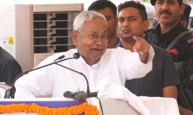 मुख्यमंत्री नीतीश कुमार ने कमला बलान तटबंध सह सड़क का किया शिल्यानस, 296.89 करोड़ की लागत से 57 किलोमीटर तटबंध सह सड़क का होगा निर्माण
