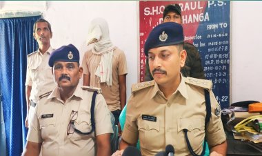 दरभंगा पुलिस ने अंतरजिला लूटेरा गिरोह का किया खुलासा, लूट की बाइक और मोबाईल के साथ किया गिरफ्तार