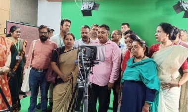विश्वविद्यालय के ऑडियो- वीडियो लैब में बी एड रेगुलर तथा डा एपीजे अब्दुल कलाम डब्ल्यूआईटी के शिक्षकों की कार्यशाला आयोजित