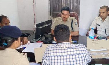 दरभंगा: पुलिस अधीक्षक सागर कुमार ने किया साइबर थाना का निरीक्षण किया, दिए आवश्यक दिशा निर्देश