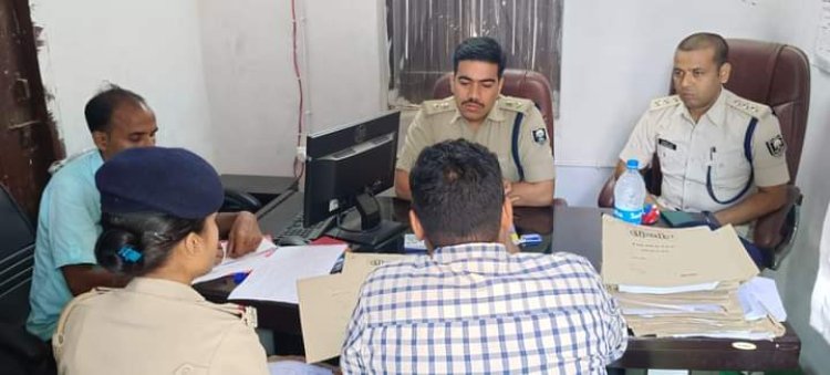 दरभंगा: पुलिस अधीक्षक सागर कुमार ने किया साइबर थाना का निरीक्षण किया, दिए आवश्यक दिशा निर्देश
