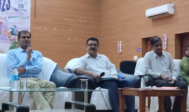 दरभंगा में कोचिंग संचालकों के साथ डीएम राजीव रौशन ने की बैठक: कहा- किसी भी हालत में 9 से 4 कोचिंग नहीं चलनी चाहिए, ऐसा हुआ तो सख्त कार्रवाई होगी