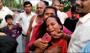 हाय रे किसी बहन पे ये दिन कभी न आए... रक्षाबंधन के अवसर पर भाई को राखी बांधकर लौट रही बहन हुई दुर्घटना का शिकार, हादसे में महिला का चार वर्षीय पुत्र का हुआ मौत, आक्रोशित लोगों ने बस में तोड़फोड़ कर किया सड़क जाम