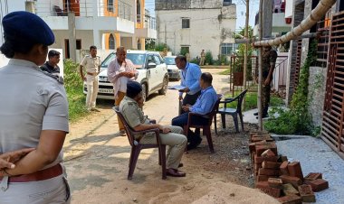 दरभंगा में पत्नी ने मनरेगा अधिकारी को फंसाया: पत्नी की सूचना पर EOU की छापेमारी में 20 लाख कैश, कई संपत्ति के दस्तावेज बरामद