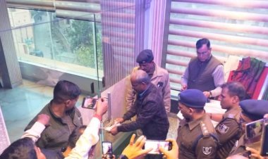 डीएमसीएच शराब पार्टी मामला: विडिओ वायरल होने के बाद हरकत में आई दरभंगा पुलिस, M 2 कैफे रेस्टोरेंट को किया गया सील....