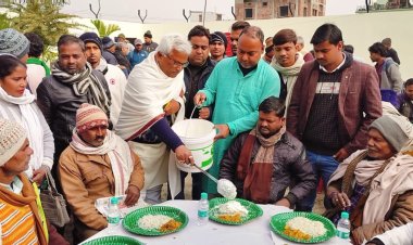 दही चुरा भोज के बहाने भोला यादव ने भाजपा पर साधा निशाना, कहा: भाजपा वाले चावल बांट बांट कर देश को बांटने का कर रहे है काम