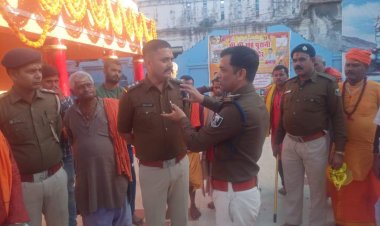 दरभंगा: महाशिवरात्रि पर्व को लेकर पुलिस विभाग अलर्ट, एसएसपी जगुनाथ रेड्डी ने कुशेश्वरस्थान शिव मंदिर में आयोजित दो दिवसीय महाशिवरात्रि मेला की तैयारी का लिया जायजा