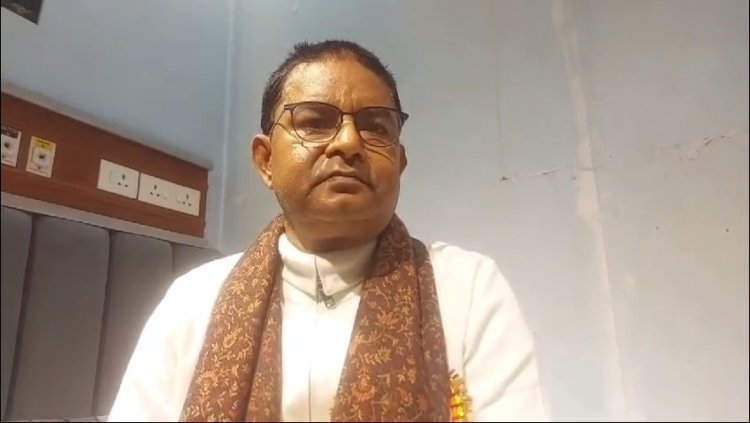 दरभंगा में फर्जी एडीएम सहित चार लोग हुए गिरफ्तार, नशे की स्थिति में दलान रिसोर्ट में खुद को बता रहे थे समस्तीपुर का एडीएम, सीसीटीवी में कैद हुआ पूरा मामला, पुलिस मामले की जांच में जुटी