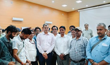 राजीव रौशन की सादगी, सौम्यता और सेवा का जब समापन हुआ, तो दरभंगा की हवाओं ने भी उन्हें सलामी दी; और जब कौशल कुमार ने संकल्प के साथ बागडोर थामी, तो लगा मानो प्रशासनिक धरती पर नवसृजन की ऋतु आ गई हो 'मिथिला जन जन की आवाज़' प्रस्तुत करता है एक विशेष साहित्यिक चित्रण उस विरल क्षण का, जब इतिहास, वर्तमान और भविष्य एक ही मंच पर एक-दूसरे से गले मिले…