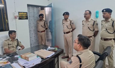 कागज़ों के कब्रिस्तान और कंप्यूटरों की जमी धूल पर चलती पड़ी कप्तानी नजर : दरभंगा साइबर थाना में जब अचानक पहुंचे एसएसपी तो सन्नाटा बोल उठा 'सर, सब ठीक है!