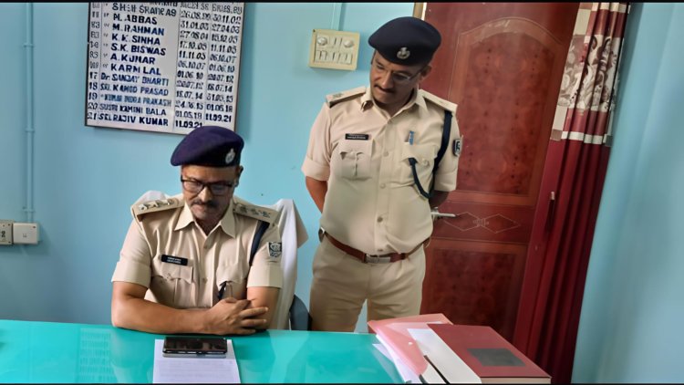 जब जेल की दीवारों से रिसा लहू और न्याय घुटता रहा ताले में बंद: कमलेश यादव की गला रेत हत्या पर 'मिथिला जन जन की आवाज़' की रिपोर्ट ने उघाड़ा दरभंगा जेल के भीतर का खूनी षड्यंत्र, बंसल की चाकू जैसी सोच और सिस्टम की सड़ी चुप्पी पर पड़ा कलम का हथौड़ा