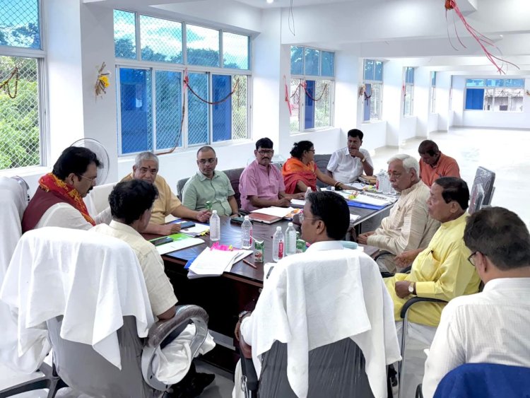 माँ श्यामा की परछाईं में संकल्पों की आरती: दरभंगा गौशाला की सुधि से हजारीनाथ मंदिर के जीर्णोद्धार तक, तीन करोड़ के विकास संकल्पों पर माँ श्यामा न्यास समिति की ऐतिहासिक बैठक में उठे आस्था, सेवा और संस्कार के स्वर