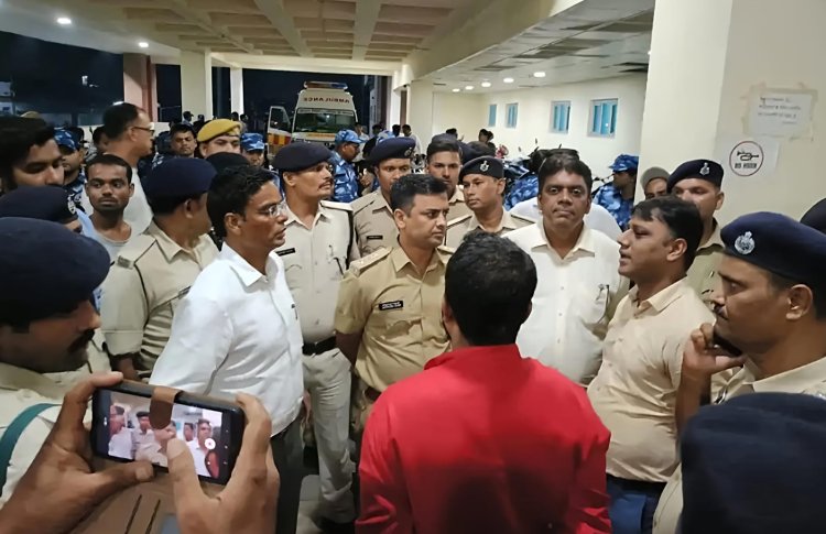जब मोहब्बत की सजा मिली सीने में गोली से: दरभंगा DMCH में हॉस्टल गेट बना हत्या का मंच, लड़की के पिता ने दामाद को उतारा मौत के घाट पढ़ें 'मिथिला जन जन की आवाज़' की तह तक जाती क्राइम थ्रिलर रिपोर्ट, जो आपको रुला भी देगी और झकझोर भी!