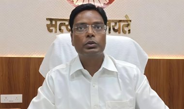 लोकआस्था के महापर्व छठ पर दरभंगा प्रशासन चौकस डीएम कौशल कुमार ने जिलेवासियों को दी हार्दिक शुभकामनाएँ, 713 घाटों पर विधि-व्यवस्था के साए में होगा अर्घ्य अर्पण; रामबाग हरिमंदिर तालाब, गंगा सागर, बेंता, कोतवाली, विश्वविद्यालय, लहेरियासराय, बहादुरपुर, सिंहवाड़ा, जाले, कमतौल, केवटी, बिरौल, बहेड़ा, मनीगाछी और अलीनगर घाटों पर पुलिस प्रशासन रहेगा पूरी तरह मुस्तैद; एसएसपी जगुनाथ रेड्डी जला रेड्डी ने कहा श्रद्धा और शांति के बीच प्रशासन की निगरानी रहेगी अटूट