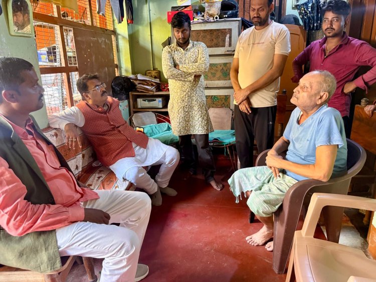 रामबाग के संस्कृति इंटरनेशनल स्कूल का छात्र आदित्य फिर लापता! वही आदित्य, जिसे कुछ महीने पहले ‘मिथिला जन जन की आवाज’ की एक रिपोर्ट ने छपरा जंक्शन से खोज निकाला था... अब 16 दिनों से गुम, परिजनों का आक्रोश “हम मंत्री के वोटर हैं, फिर भी उन्होंने संवेदना तक नहीं जताई”... आंदोलन में गूंजा ‘संजय सरावगी मुर्दाबाद’ का नारा, दिन में मंत्री पहुंचे घर, कहा “बच्चा ज़रूर मिलेगा”!