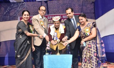 रामबाग स्थित द फाउंडेशन अकैडमी में वार्षिक खेल महोत्सव का भव्य आयोजन; प्रो. एस. एम. झा, सुगंधा चौधरी, मंजरी कुमारी, प्रो. लाल मोहन झा और डॉ. विशाल गौरव की उपस्थिति ने बढ़ाई गरिमा....