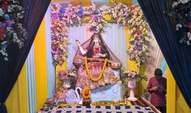 लाल ईंटों की ऐतिहासिक प्राचीरों के बीच ज्ञान का महायज्ञ, रामबाग में 11वें वर्ष भी अखंड जला सरस्वती साधना का दीप..... फाउंडेशन ऑफ मैथमेटिक्स में भवेश कुमार चौधरी के नेतृत्व में शिक्षा, शालीनता और संस्कार का भव्य उत्सव....