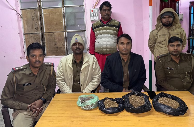 खुफिया सूचना… गुप्त तैयारी… और फिर घनश्यामपुर में ऐसा ऑपरेशन, जिसने कई चेहरों की नींद उड़ा दी.... पुलिस जब उस दरवाजे तक पहुंची तो सामने आया ऐसा सच, जिसकी चर्चा अब हर गली और चौक पर हो रही है....