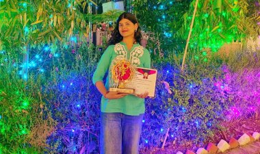 मिथिला की सांस्कृतिक धरती दरभंगा से उठी एक शांत लेकिन प्रभावशाली प्रतिभा की गूंज जब प्रयागराज के प्रतिष्ठित मंच तक पहुँची, तो ओडिसी नृत्य की अनुशासित प्रस्तुति में छिपी मेहनत, साधना और आत्मविश्वास ने सबको यह महसूस करा दिया कि दरभंगा की गलियों में पनप रही प्रतिभाएँ अब केवल स्थानीय पहचान तक सीमित नहीं, बल्कि राष्ट्रीय मंचों पर भी अपनी अलग छाप छोड़ने की क्षमता रखती हैं....जयश्री जयंती की सफलता ने चुपचाप दरभंगा के नाम के साथ एक नई उपलब्धि जोड़ दी.....