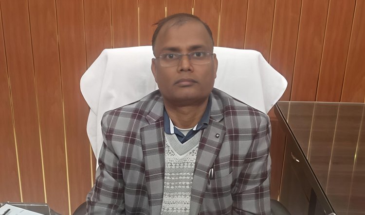 क्या बीडीओ साहब, सरकारी वेतन से इतना ‘धनकुबेर साम्राज्य’ आखिर कैसे खड़ा हो गया? पहले सरकारी लकड़ी दुरुपयोग का आरोप, अब आय से 81 प्रतिशत अधिक कथित संपत्ति पर आर्थिक अपराध इकाई का शिकंजा.... बहादुरपुर से बाबूबरही तक छापेमारी ने क्यों हिला दिया पूरा प्रशासनिक तंत्र? आखिर जमीन, नकदी, स्वर्णाभूषण और दस्तावेजों के पीछे कौन-सा रहस्य छिपा है? पढ़िए मिथिला जन जन की आवाज की भयावह और विस्फोटक विशेष रिपोर्ट। जानिए धनकुबेर बीडीओ साहब की पूरी कहानी…