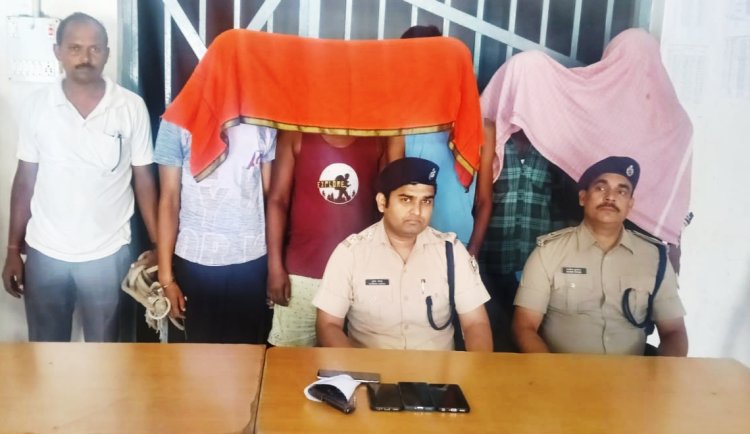 ताजपुर में पंचायत नहीं, बारूद से फैसला लिखने की थी तैयारी! पुलिस चेकिंग देखते ही तीन बाइक पर सवार हथियारबंद युवक भागे, घेराबंदी में पांच दबोचे गए; कमर से 7.65 एमएम पिस्टल और जिंदा कारतूस बरामद, पूछताछ में सामने आई कथित फायरिंग की साजिश...दो फरार, एक कथित मास्टरमाइंड भी नामजद; वक्त रहते पुलिस पहुंची, वरना पंचायत की चौखट पर गूंज सकती थीं गोलियां!